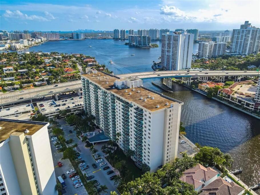 Sunny Isles Condo Very Close To The Beach With Amenities Sunny Isles Beach Exterior foto