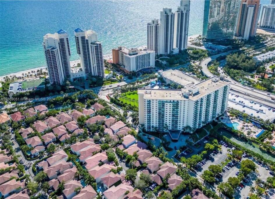 Sunny Isles Condo Very Close To The Beach With Amenities Sunny Isles Beach Exterior foto